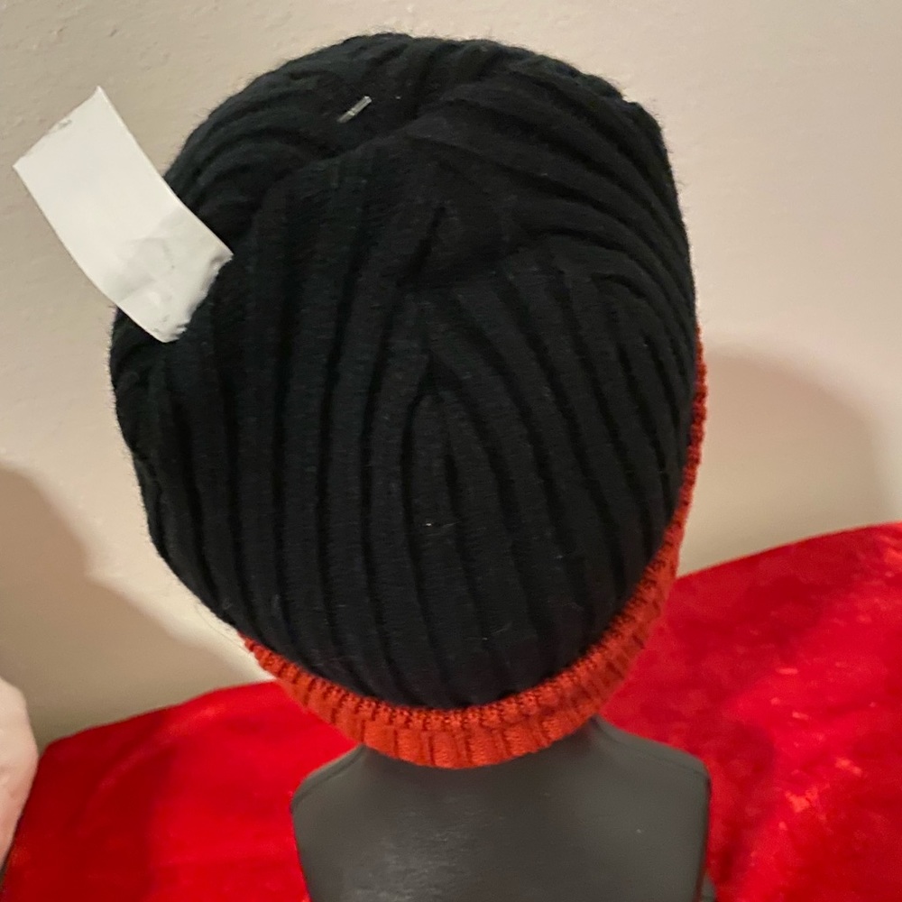 Knit Ribbed Hat - Picture 4 of 4